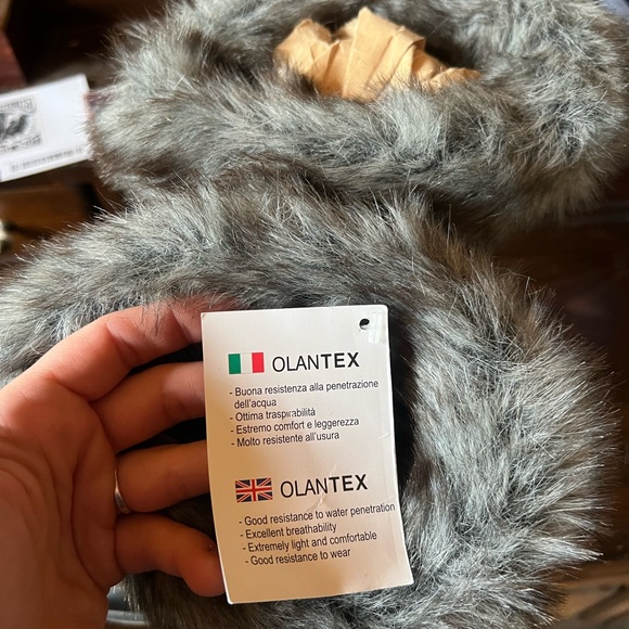 Olang Olantex 
Black Winter Boots with Faux Fur Trim - Picture 3 of 3